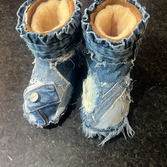 NWOT Kids BearPaw Denim Boots - Picture 7 of 7
